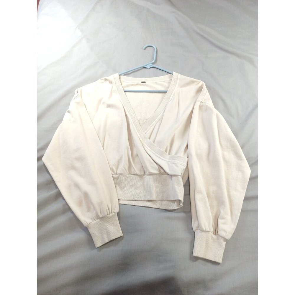 Young Broke & Fabulous SMALL WOMEN Top Creme Cream Long Sleeves Sweatshirt New